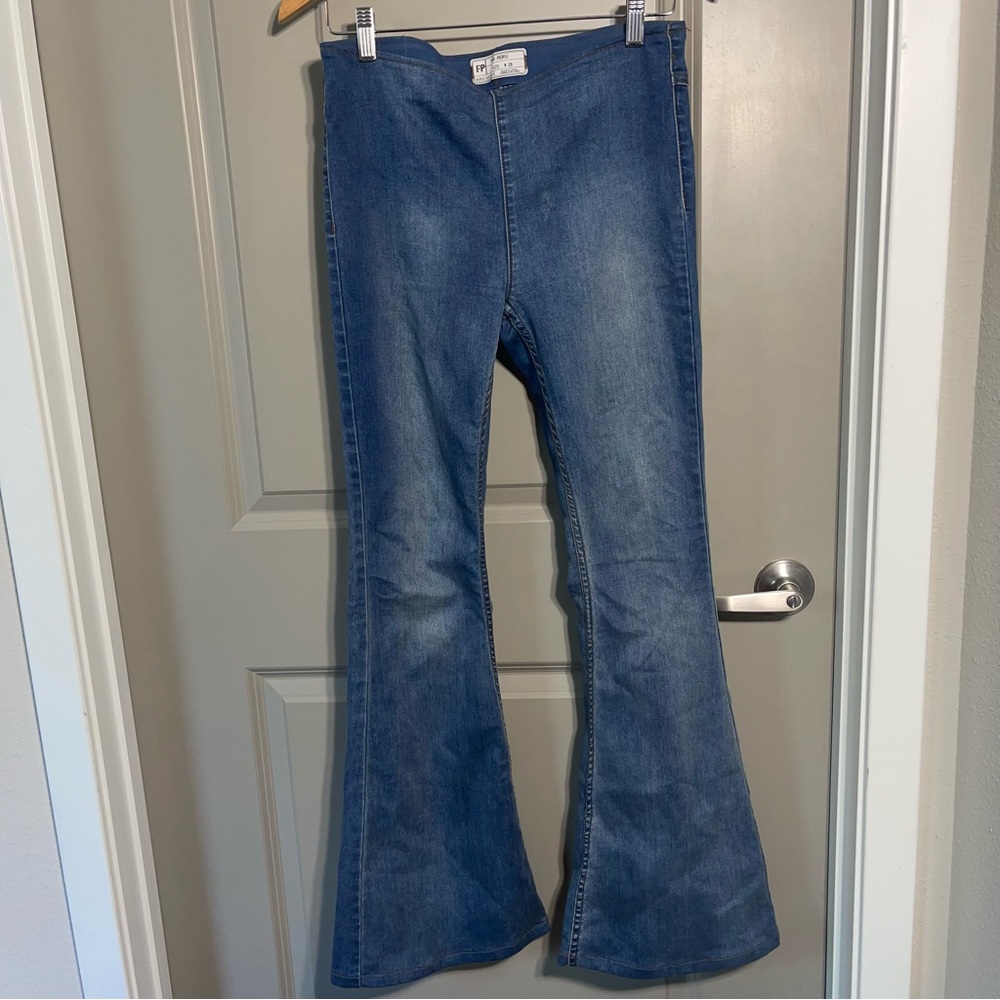 Free People Penny Pull On Flared Jeans Women's Sz 28 - Picture 4 of 6